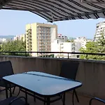 Avalon-high View Appartement *